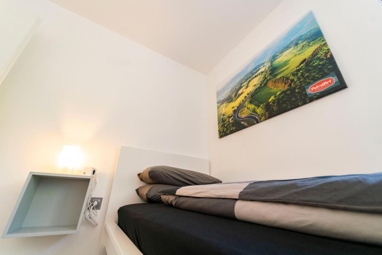 North Loop Rooms Adenau Exterior foto