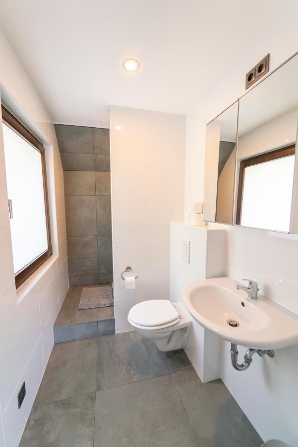 North Loop Rooms Adenau Exterior foto